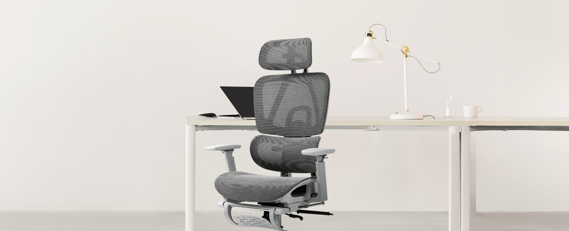 【腰痛の方必見】腰を支えるランバーサポートとは？